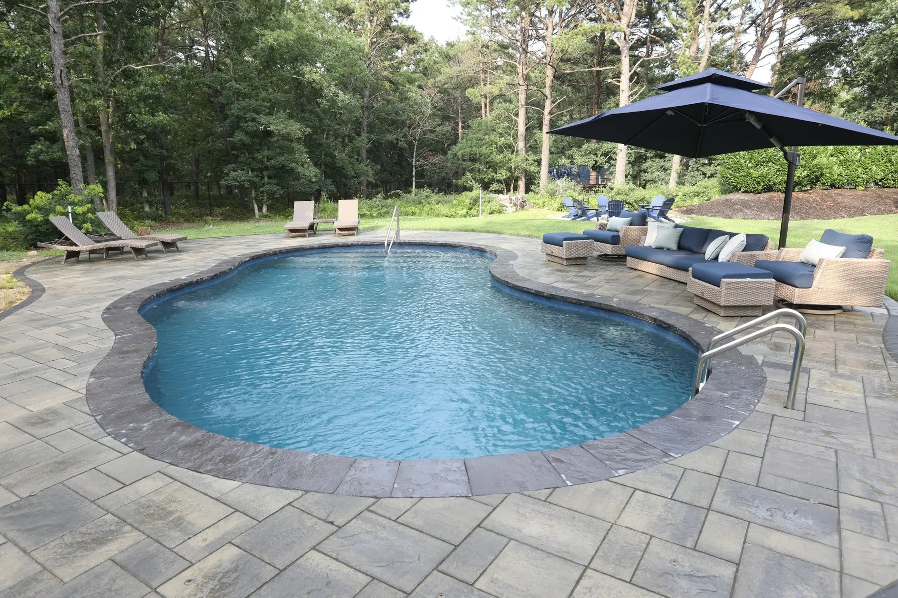Freeform Pools by Swim King 1