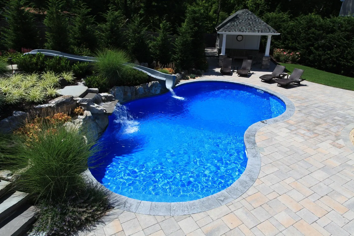Freeform Pools by Swim King 22