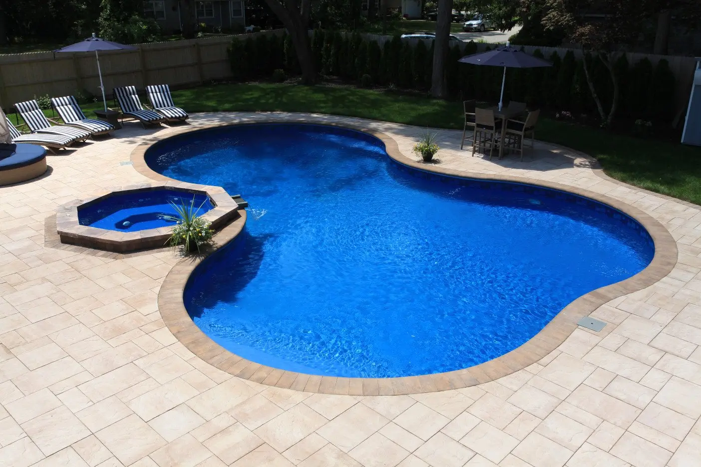 Freeform Pools by Swim King 30