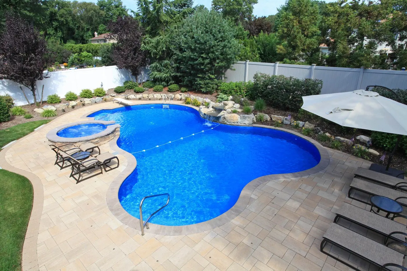 Freeform Pools by Swim King 34