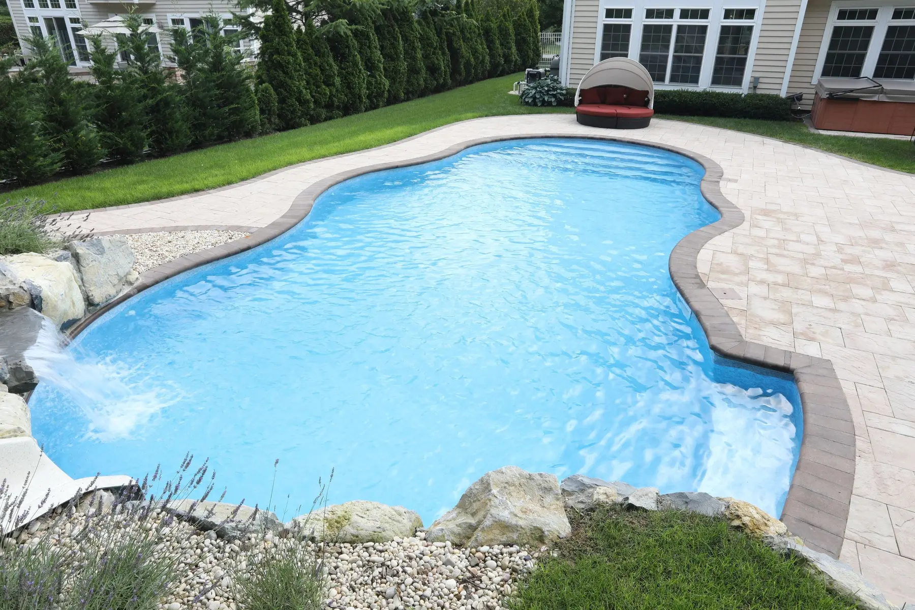 Freeform Pools by Swim King 56